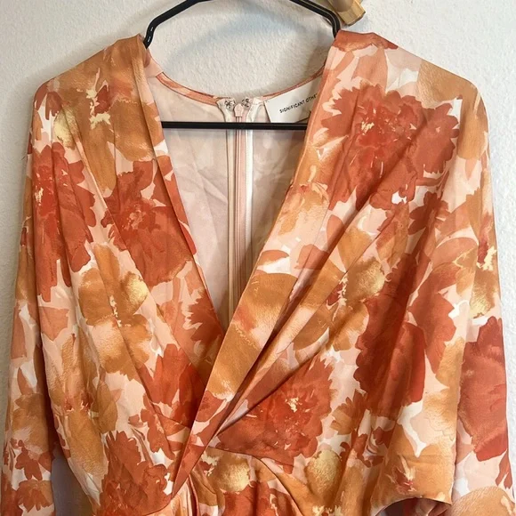 NWT Significant Other Maeve Mini Dress Scarlett Poppy